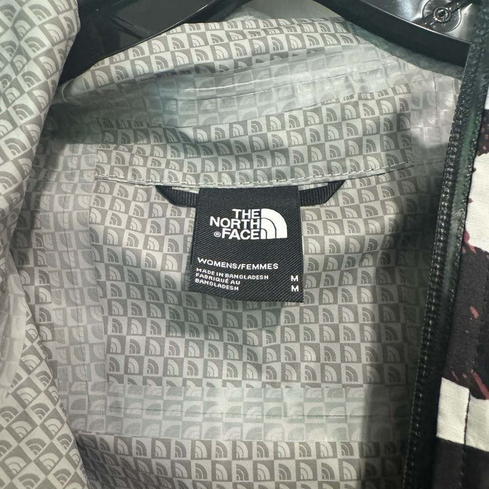 Northface Rain coat 🌧️ - Picture 4 of 4